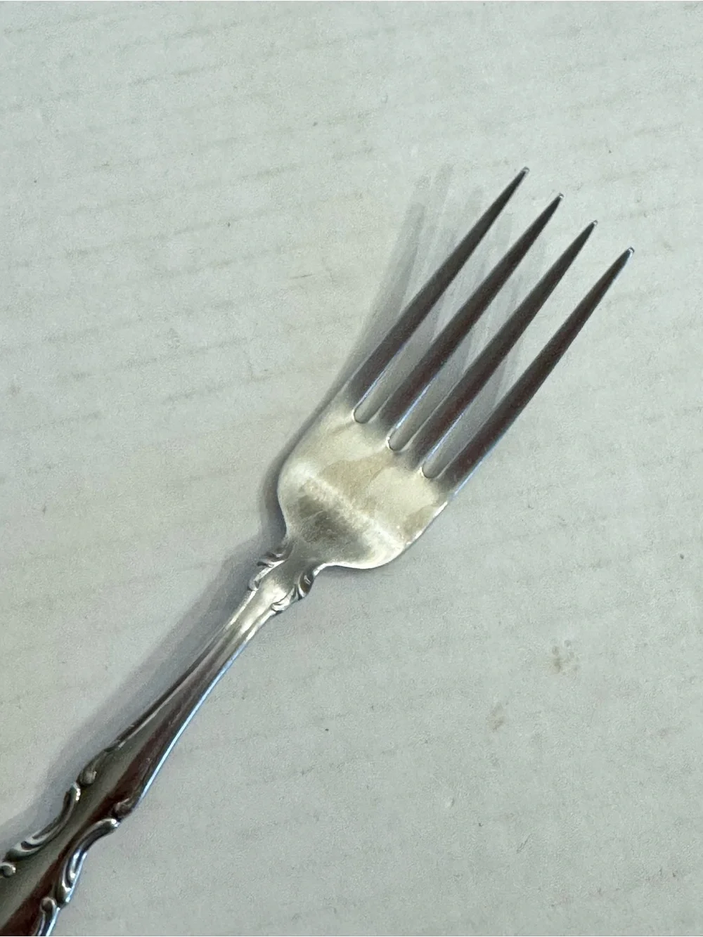 Oneida Deluxe Stainless Mozart 1 Dinner Fork 7 1/4